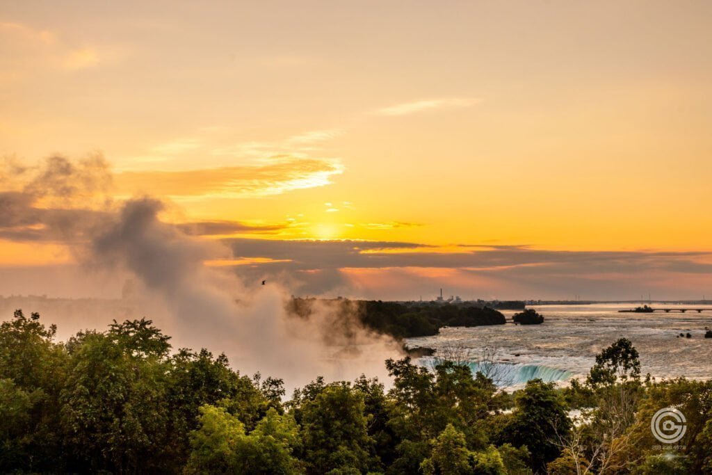 Sunrise at Niagara Falls