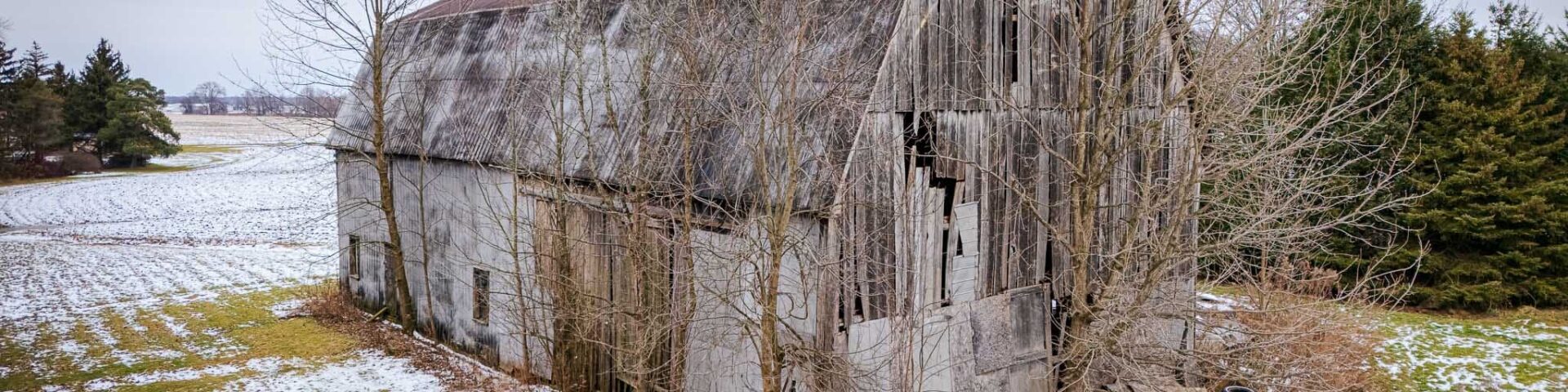 abandoned barn in Ontario